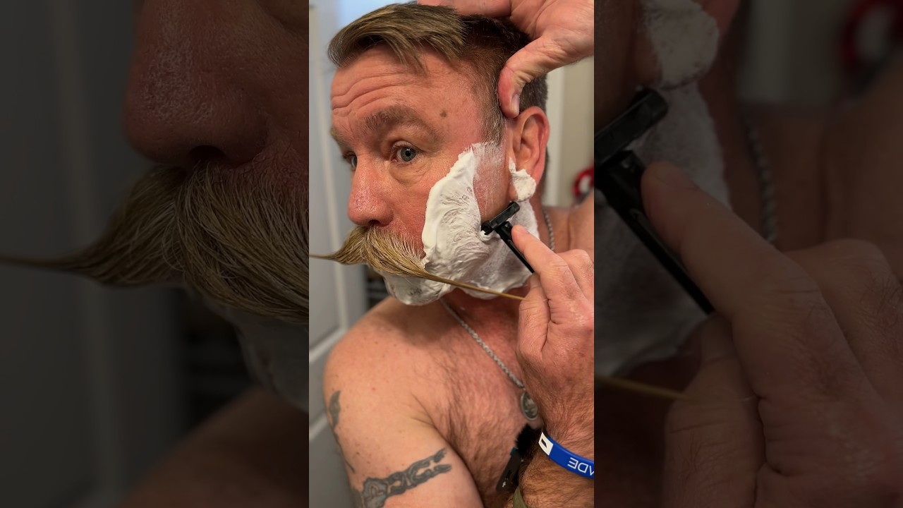 @onebladeshave Core black tie ASMR shave. #bobandelliothismustache #shaving ng