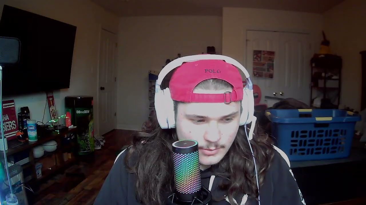 First ASMR back (ik i look bad)
