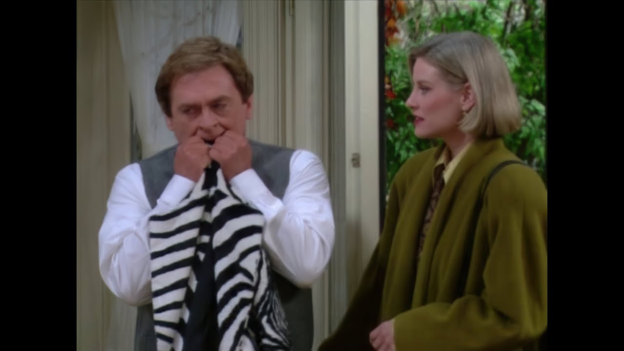 The Nanny - Niles' CC burns (Season 2)