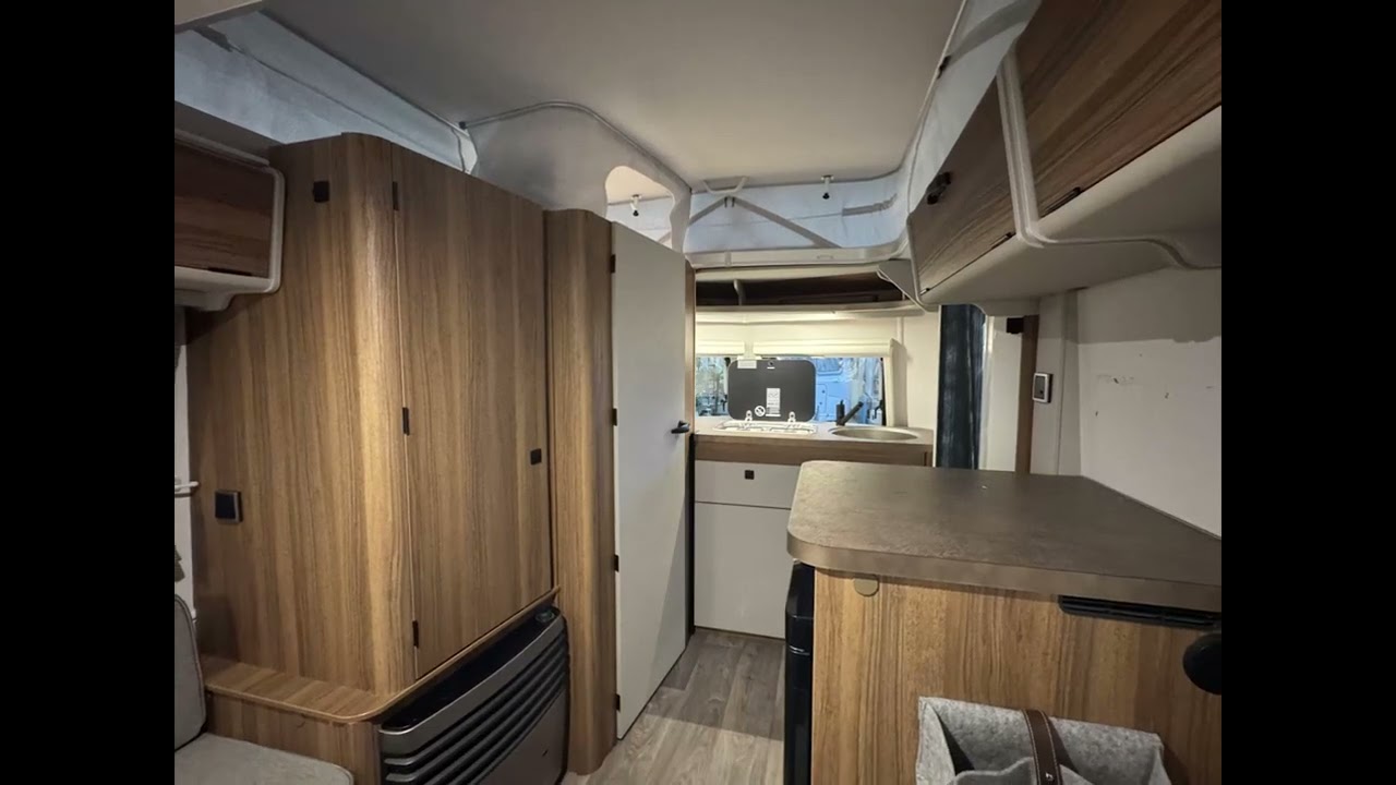 Eriba Touring 320