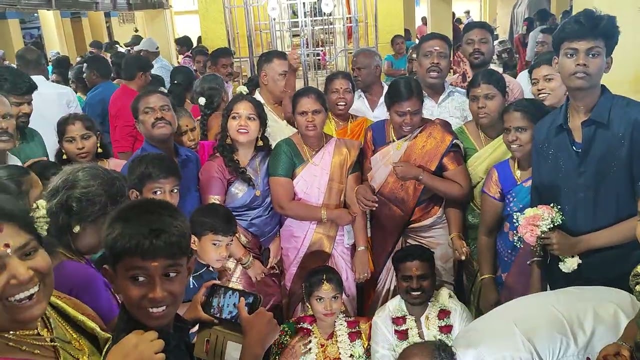 G.கவிக்குமார்B. Sc.❤️ P. பிரகதீஸ்வரிM. Sc.இனிய திருமணம் நாள் நல் வாழ்த்துக்கள் 🌹🌹🌹