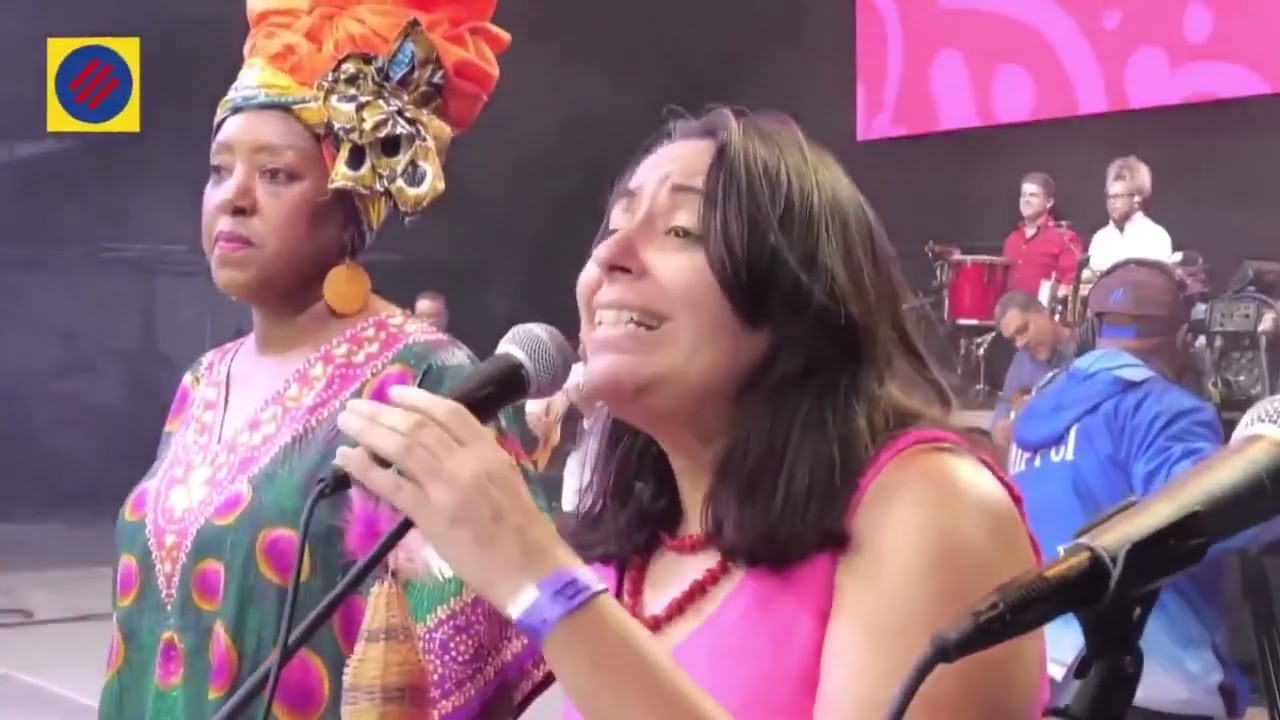 Inauguración del FESTIVAL MUNDIAL VIVA VENEZUELA: MILES DE CULTORES en Estadio Monumental de Caracas