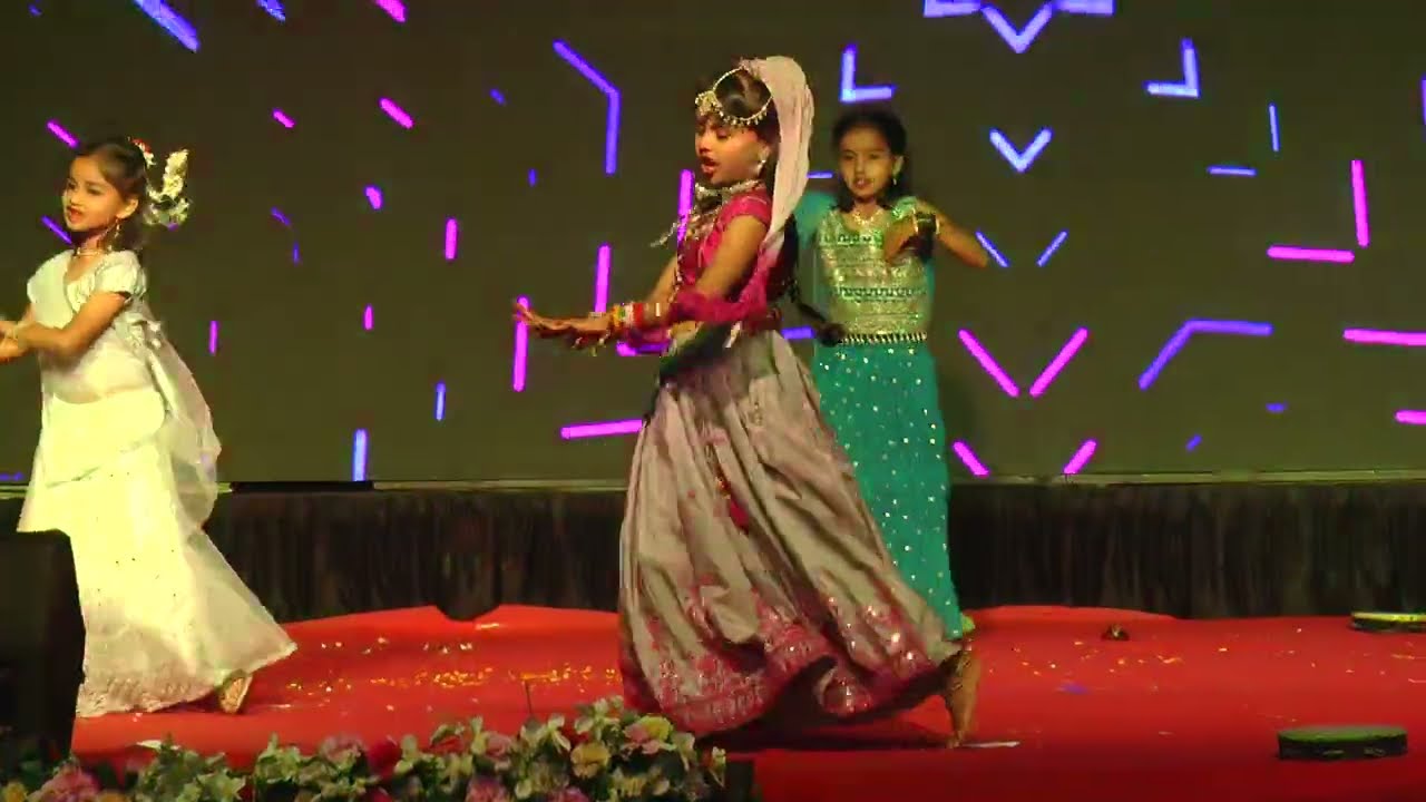 Radha Teri Chunri Annual Function Dance | THE CENTURY SCHOOL JAMKHED
