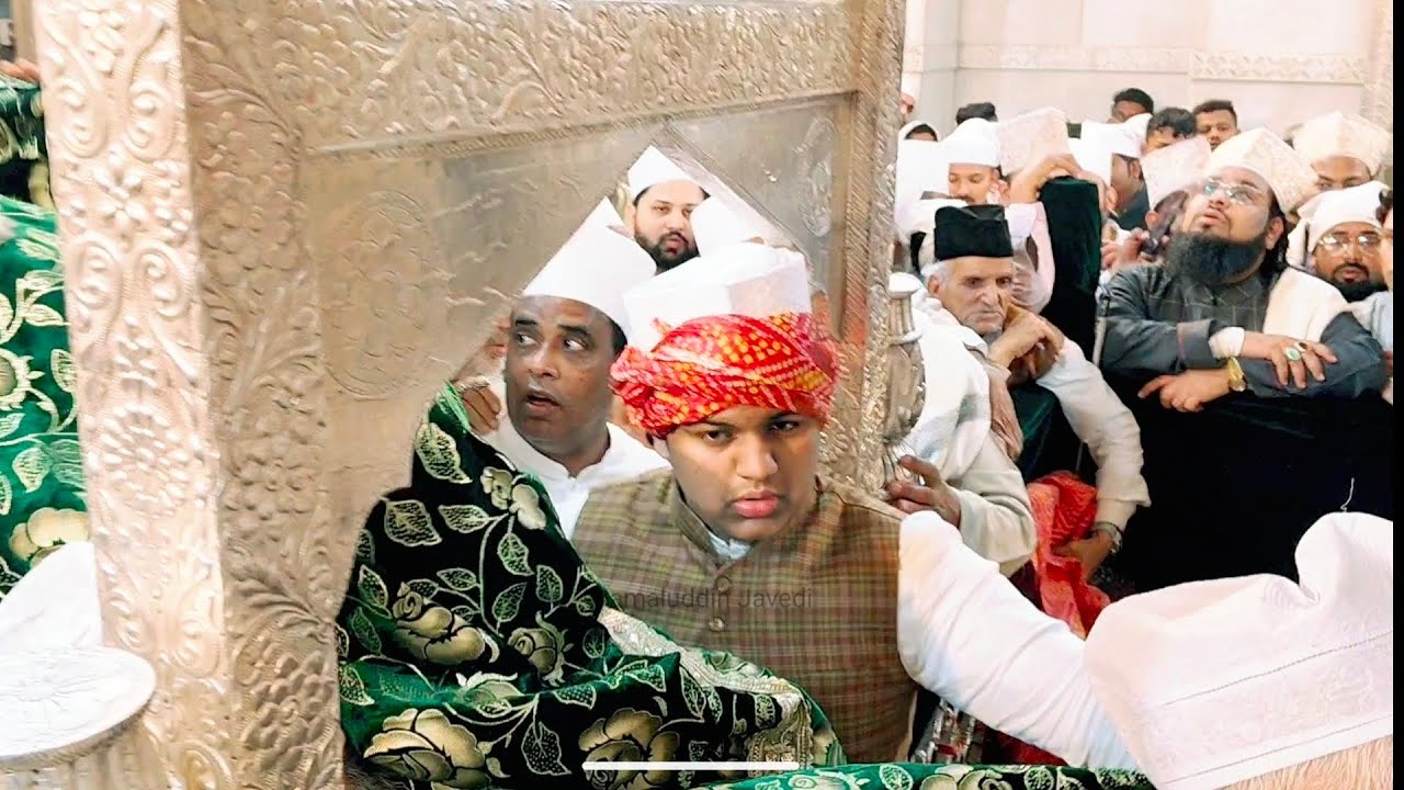 Dargah of Fakhruddin Chisti (Chadar Poshi Arham Miya Huzoor)(Q ) Huzoor Javed Miya Sarkar.