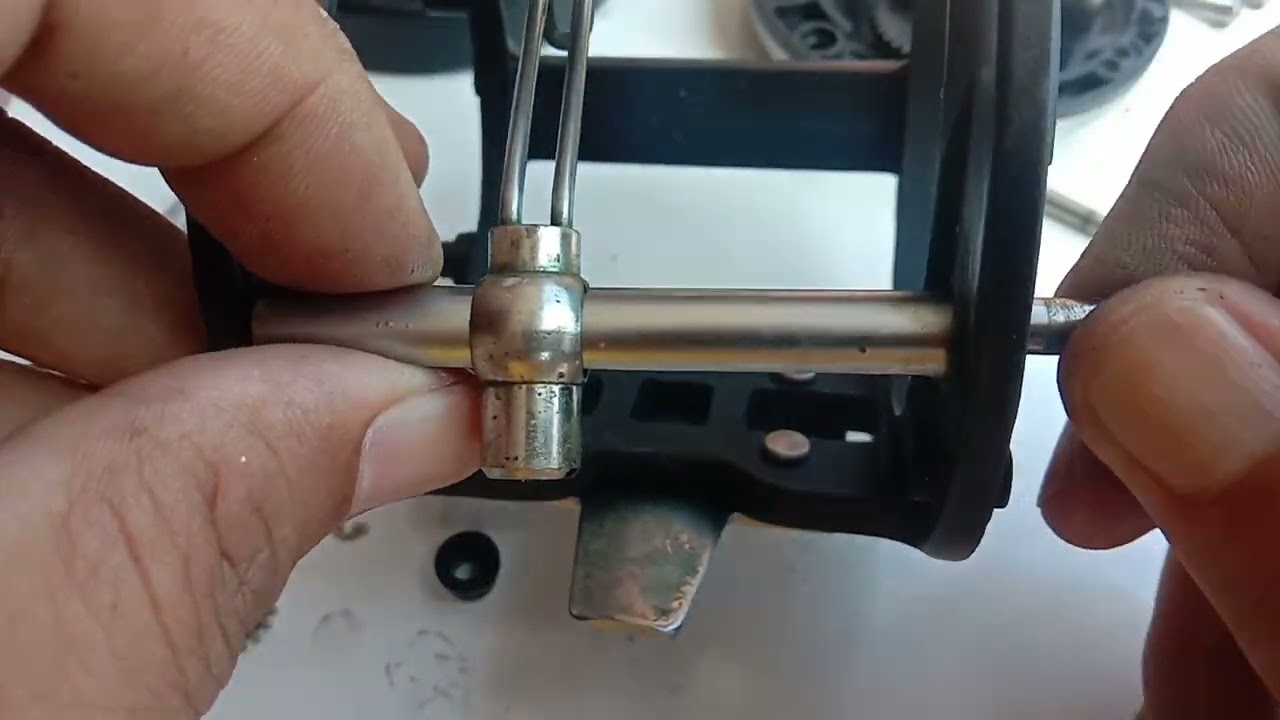 Cara melepas level wind / how to remove the level wind. Okuma Classic Pro CL 452L.