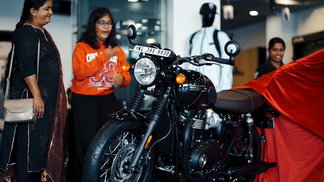 Triumph bonneville T120 Delivery