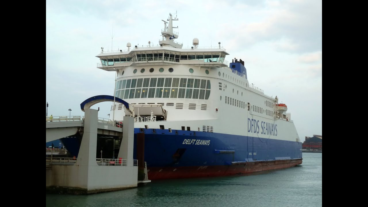 Boarding and disembarking DFDS SEAWAYS Duinkerken - Dover