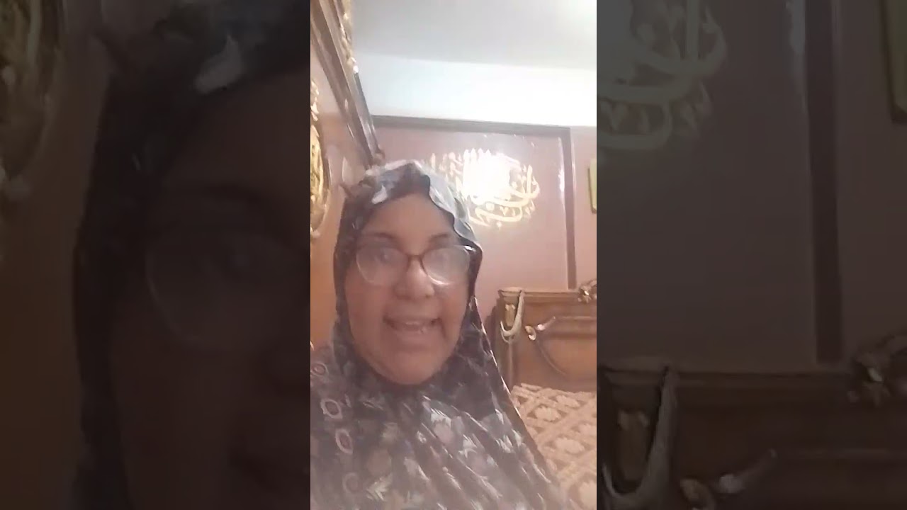 اخيراااا طلعت وقفت فوق سرير زي الهبله