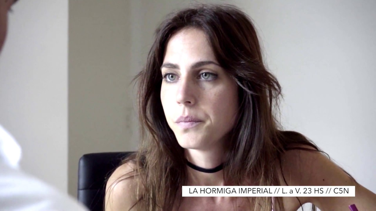 GUILLE AQUINO // EL SKETCH - LAS VIUDAS CHETAS