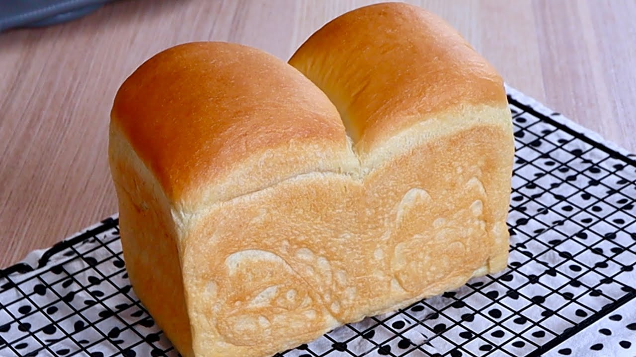 How to Make Soft and Fluffy Milk Bread ｜Poolish method ｜Homemade bread recip