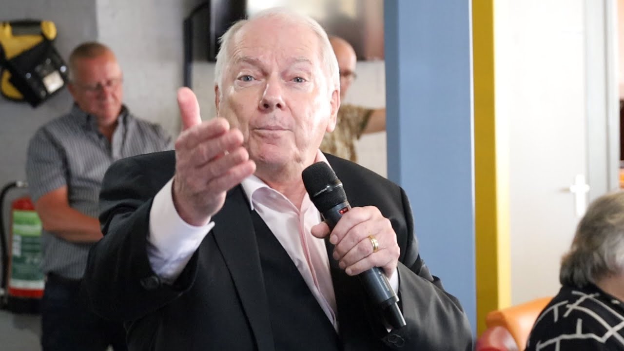Ronnie Tober en Willeke d’Estell bij seniorenmiddag de Meerpaal Ede
