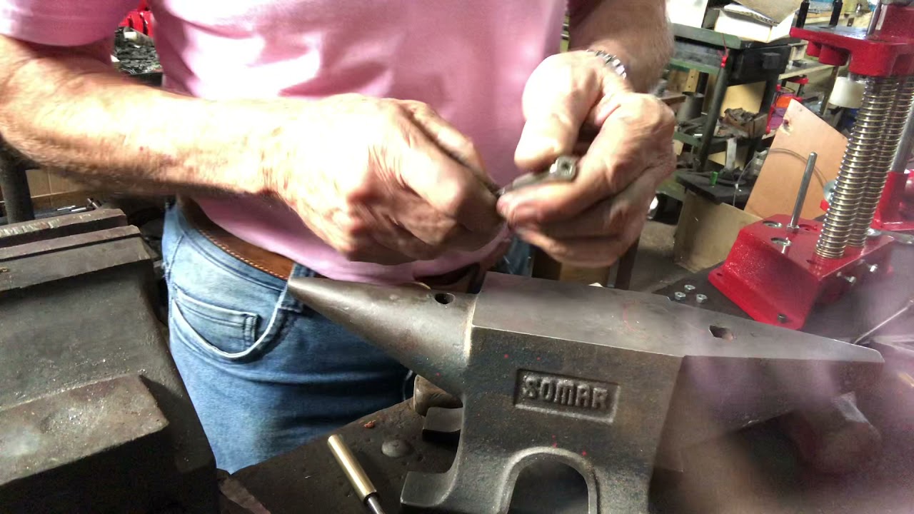 Como transformar bolso de espoleta berdan em boxer .