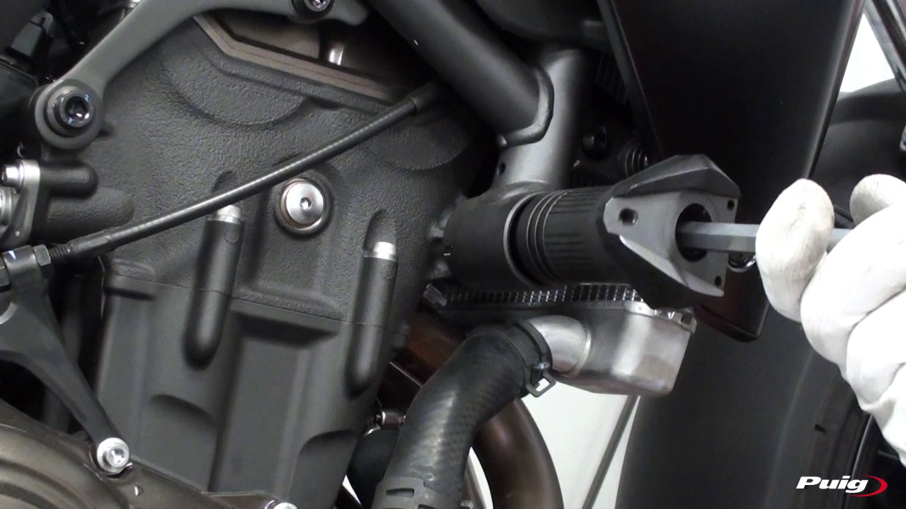 REF.7064N Puig Frame Sliders R12 Model for YAMAHA MT-07 TRACER