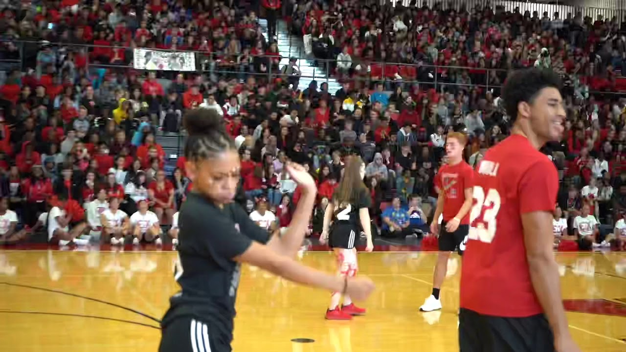 East Kentwood Guy/Girl Dance 2019