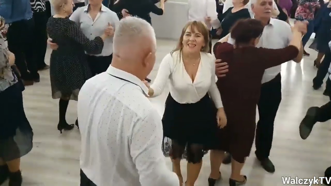 TAK WSPANIALE BAWI SIĘ ZŁOTY DWÓR z Kapelą Piotra Bińkowskiego 