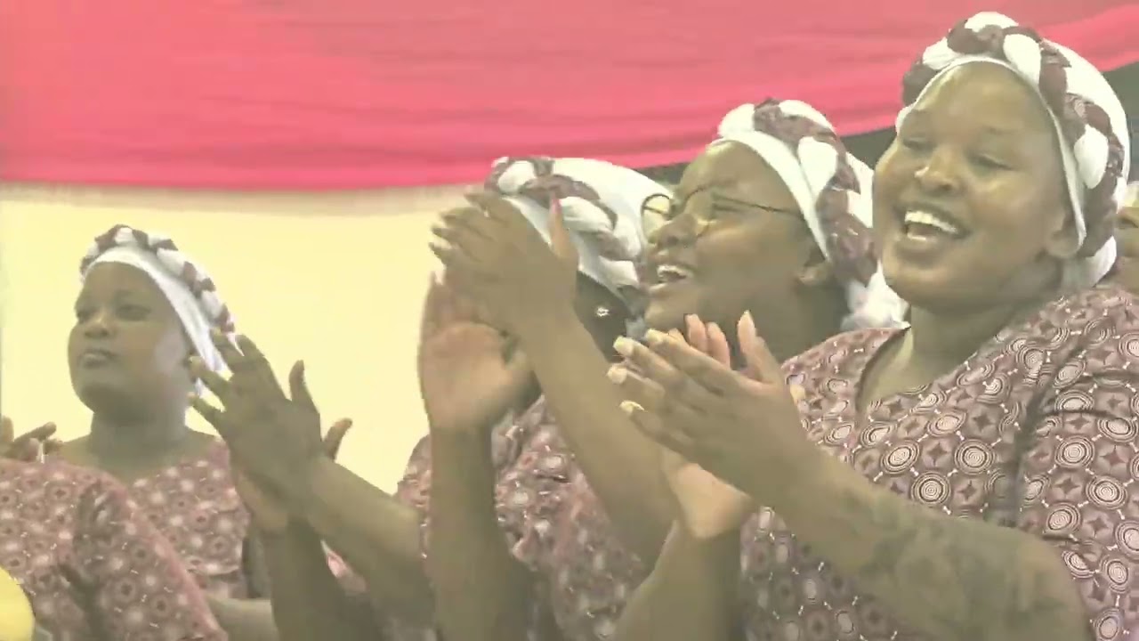 Tse Botse fela - Resonance Vibrant Voices Gospel Choir 