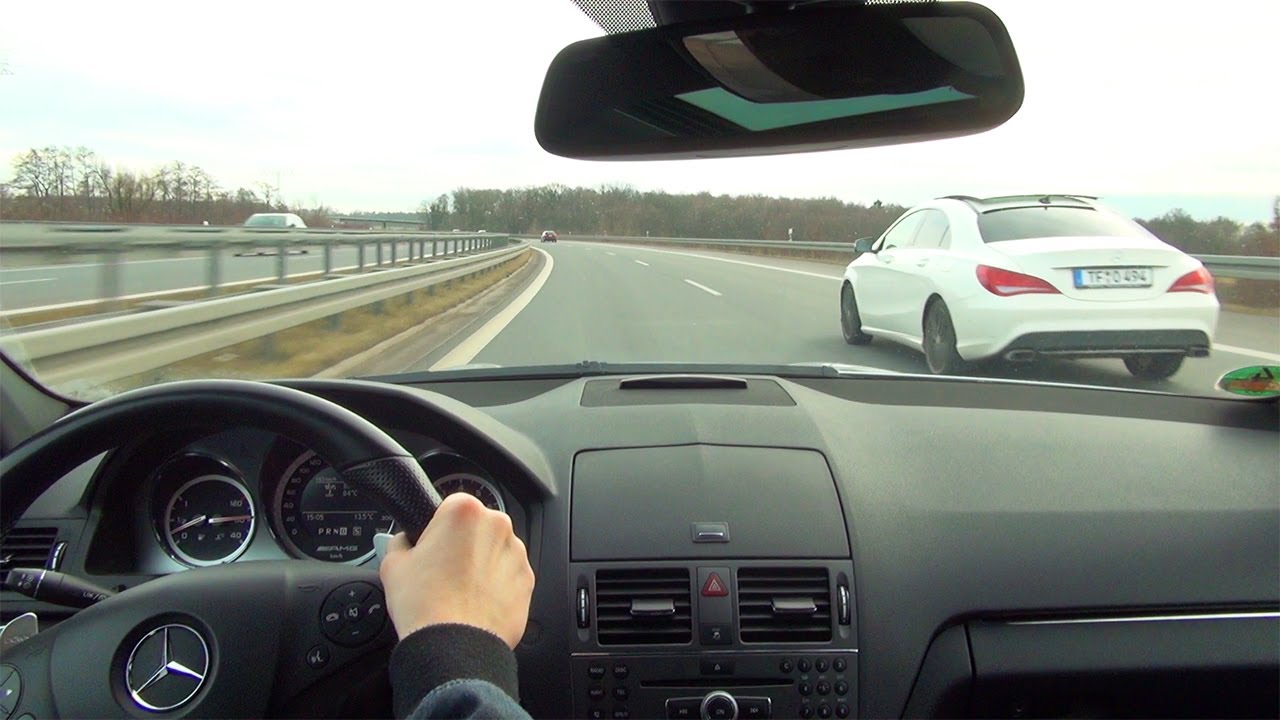 Mercedes C63 AMG Onboard Kickdown Acceleration Autobahn Highway Beschleunigung Drive V8 Sound W204