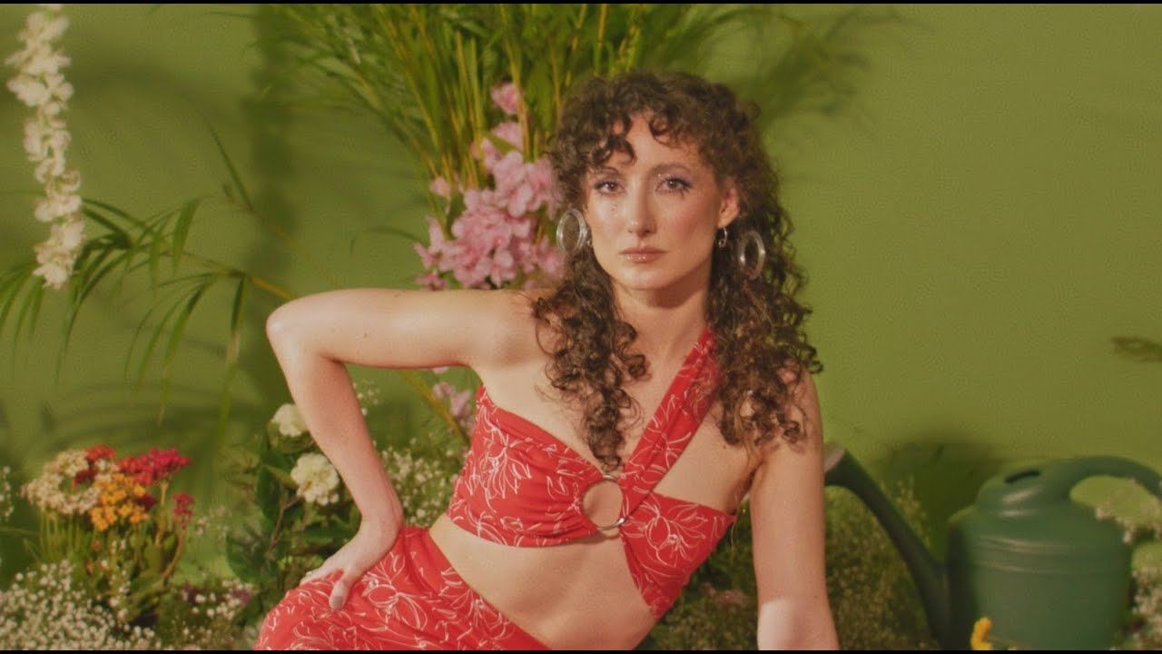 Kaia Lana - Volver A Empezar (Video Oficial)