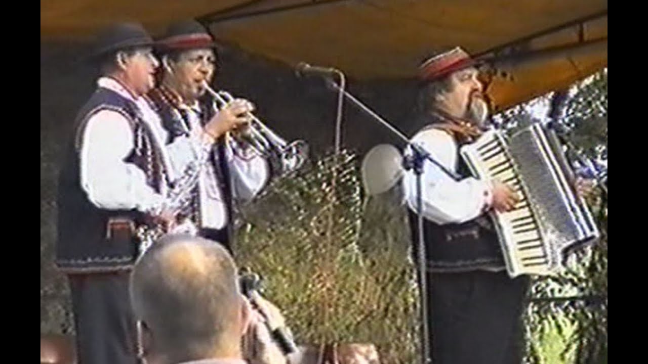 Kapela Ludowa Mariana Borka z Nawojowej - 2004r