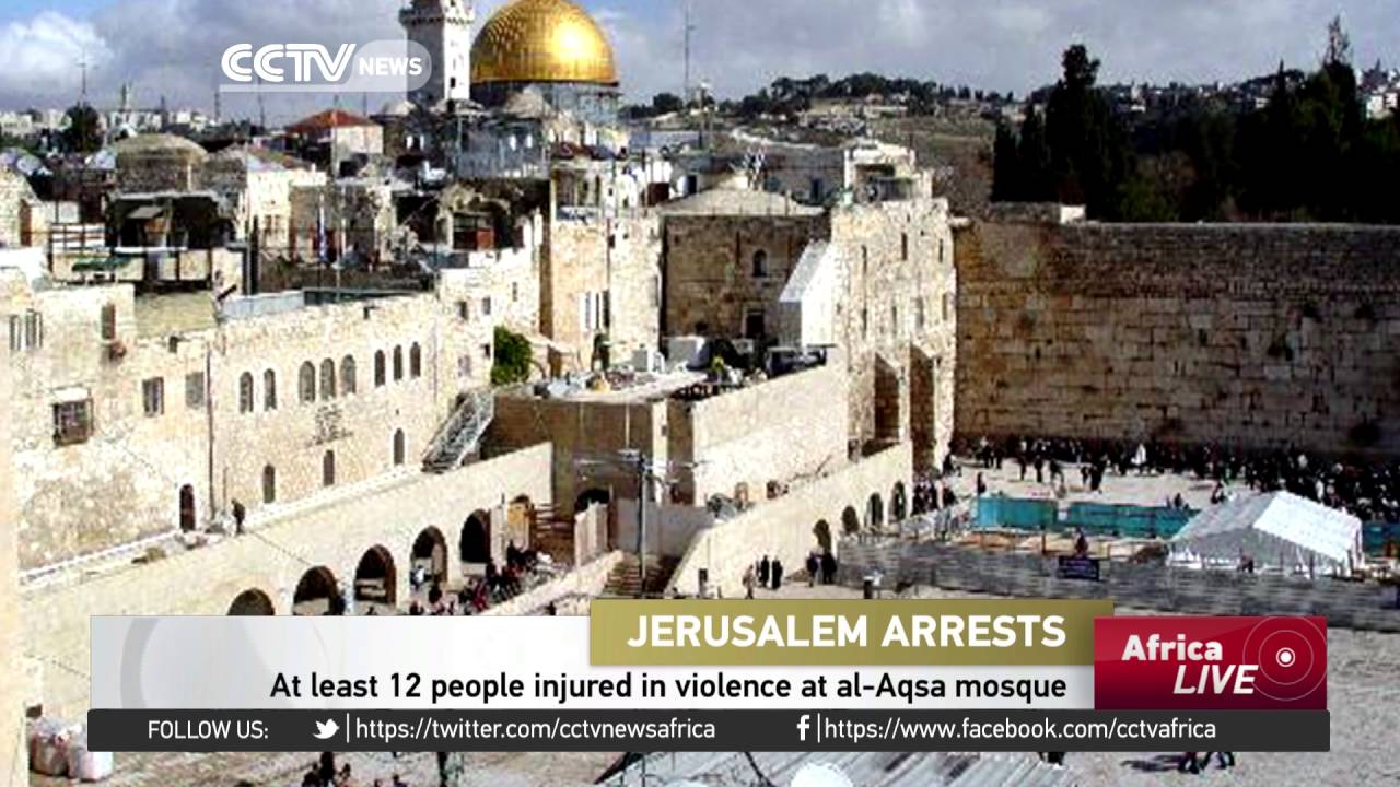 12 people injured in violence at al-Aqsa mosque in Jerusalem