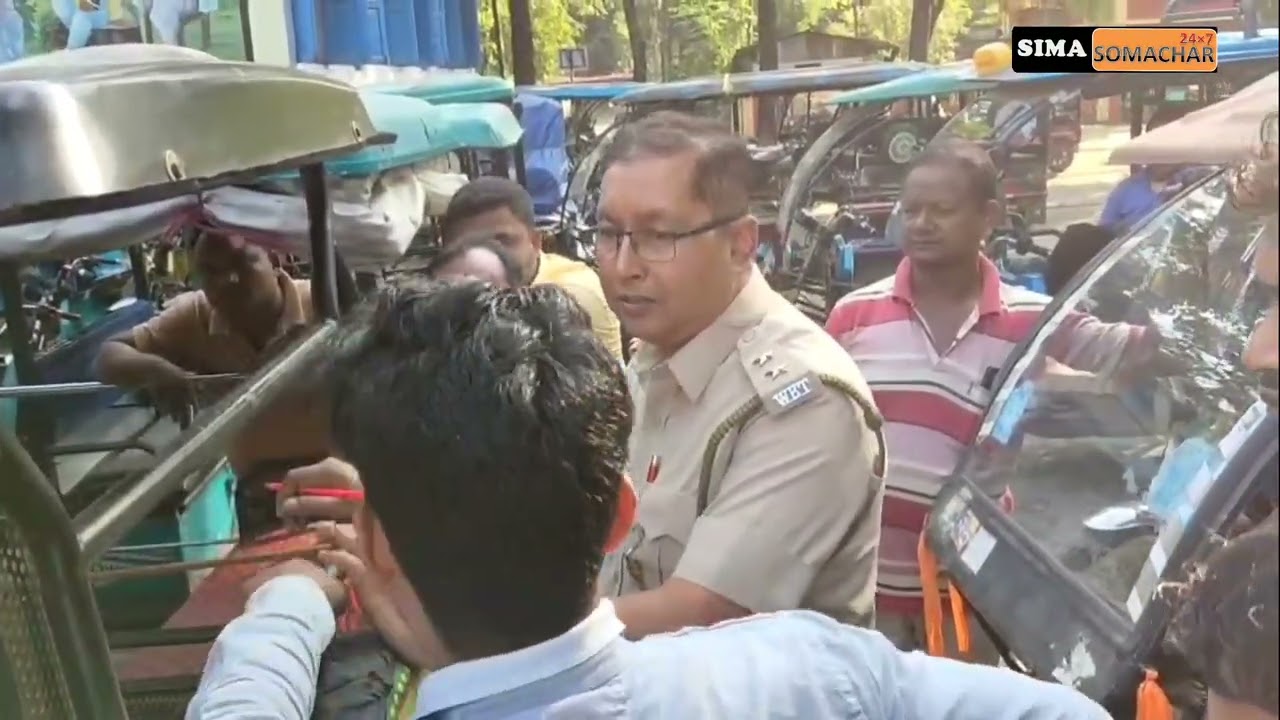 মাথাভাঙায় টোটো রেজিস্ট্রেশন মেলা: 'মাত্রাতিরিক্ত টাকা'র গুজব উড়িয়ে দিলেন ARTO