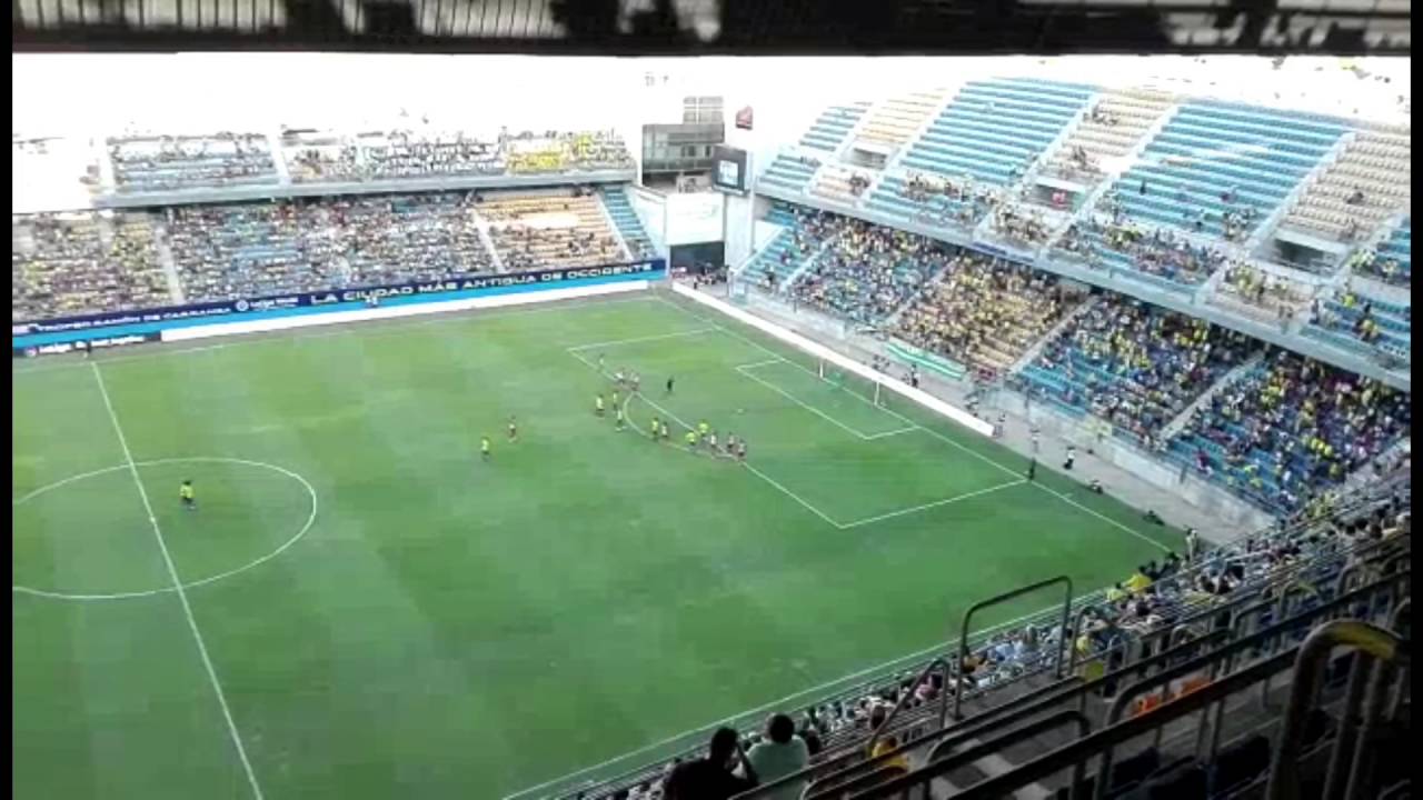 David Sánchez marca de penalti ante el Atlético de Madrid