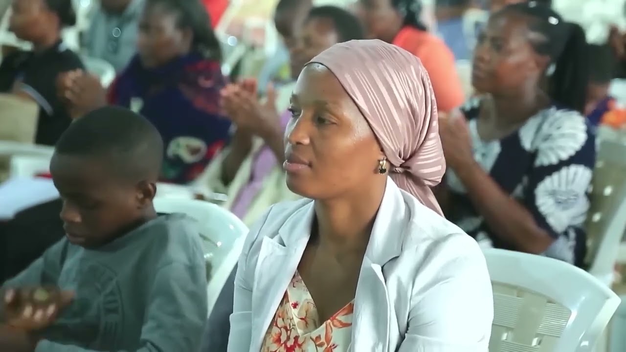 HIVI NDIVYO MUNGU ALIFANYA SIKU HIYO | BISHOP ELIBARIKI SUMBE