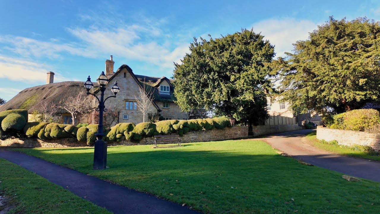 Walking Past £2,000,000 Homes in Chipping Campden 🇬🇧 | Luxury Cotswold Property Tour