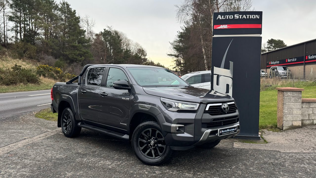 2023 (73) Toyota Hilux 2.8 D-4D InvinicbleX