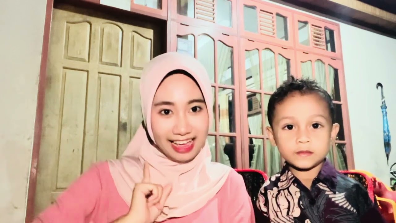 Nagita Reyoza (24053155) Tugas pendidikan Bahasa inggris :Mini vlog kegiatan persiapan ramadhan