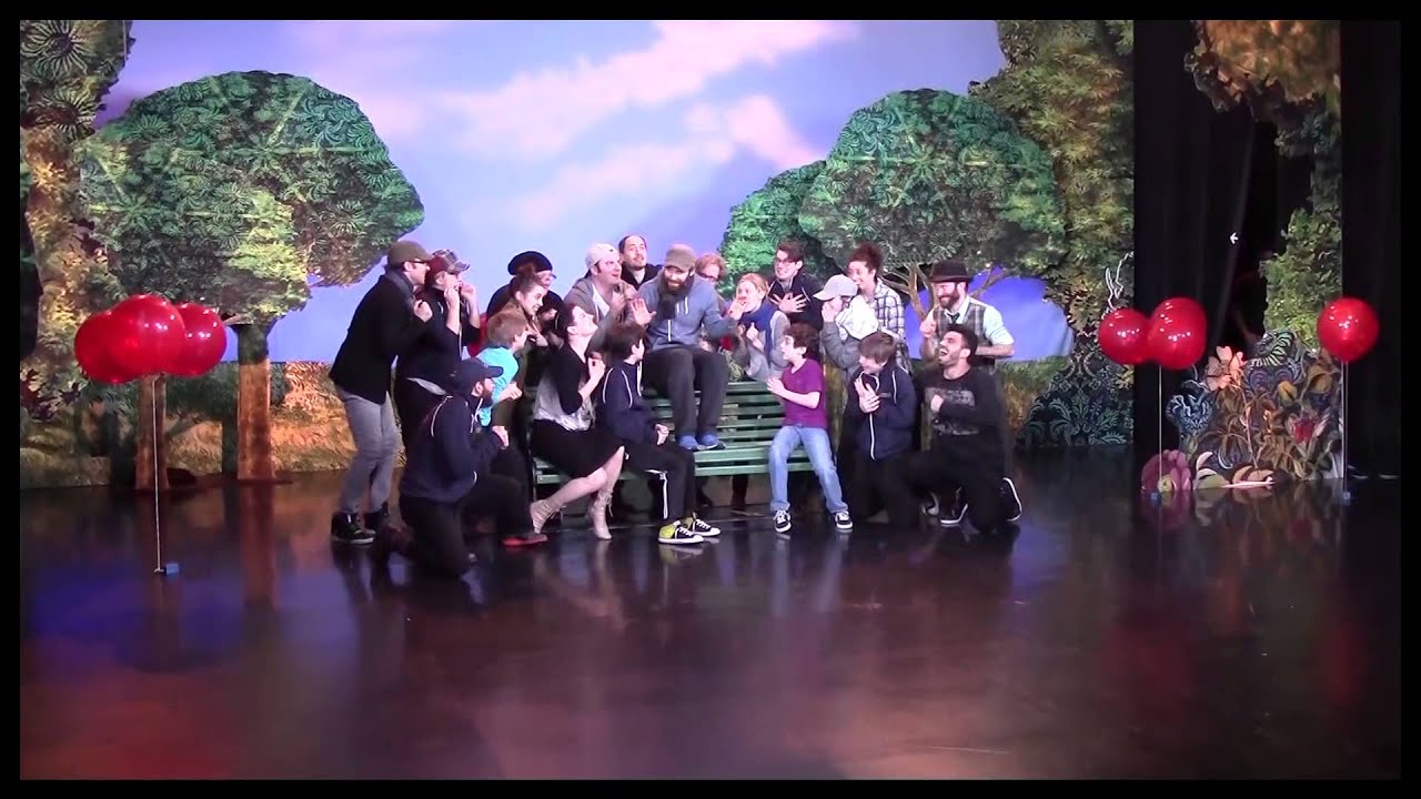 Episode 7 - Never Grow Up: Backstage at FINDING NEVERLAND with Laura Michelle Kelly