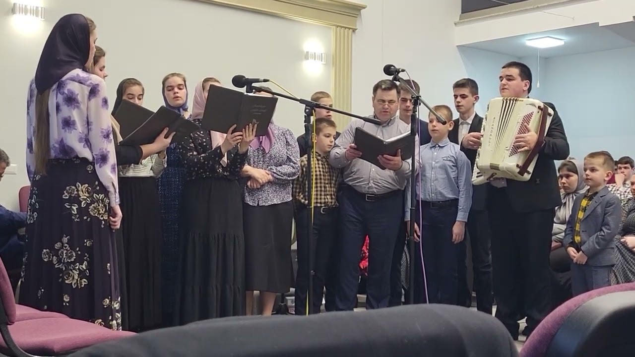 Voi mosteniti | Familia Mandici