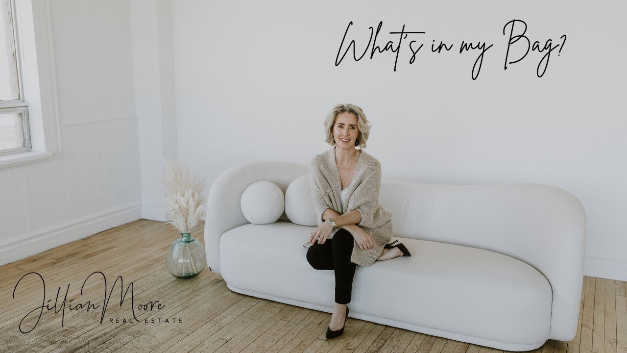 WHATS IN MY BAG? Realtor edition
