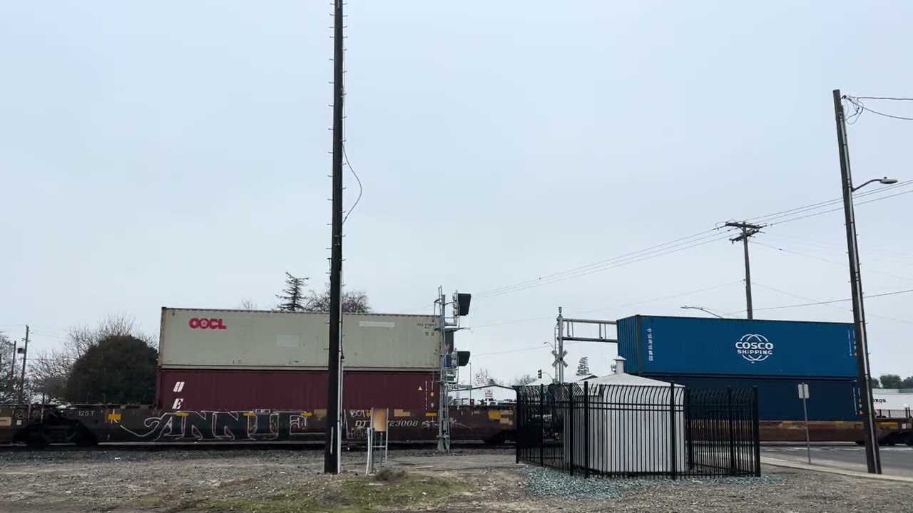 BNSF 7043 Intermodal Stack Train w/ DPUs North - E, Lodi Avenue. Railroad Crossing, Lodi CA