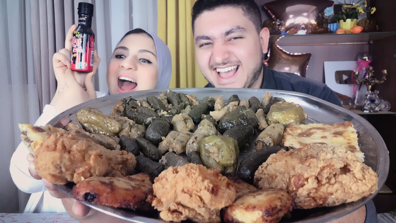 تحدى اكل المحشى🍛🥗  المشكل مع قطع كنتاكي🍗 وبانيه 🥓وجلاش🥪 ضد ماما وضحى مع العقاب