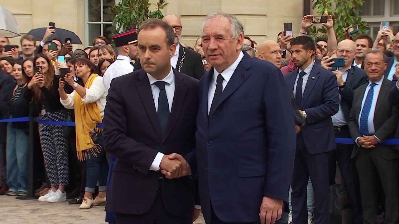 Sébastien Lecornu arrive à Matignon