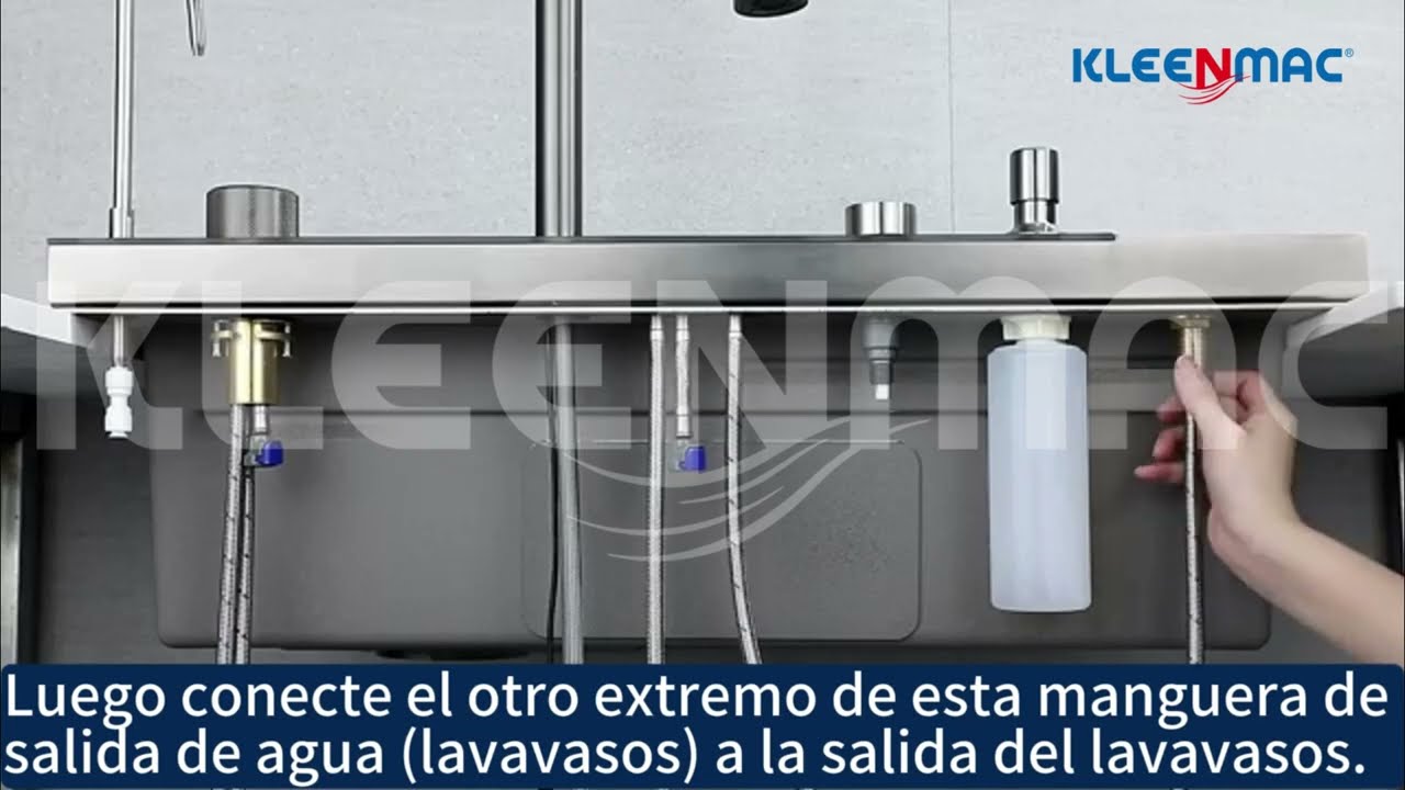 KLEENMAC -Instalaci&oacute;n de grifo lluvia integrado inteligente a fregadero de cocina Modelo CERUS