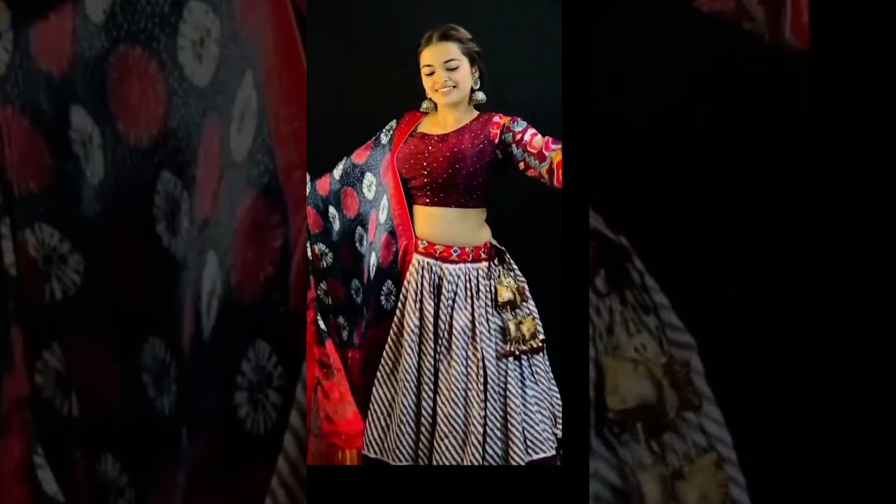 #SareeTransformation #IndianFashion #EthnicWear #SareeLove #FashionReels  #DesiVibes #SareeStyle