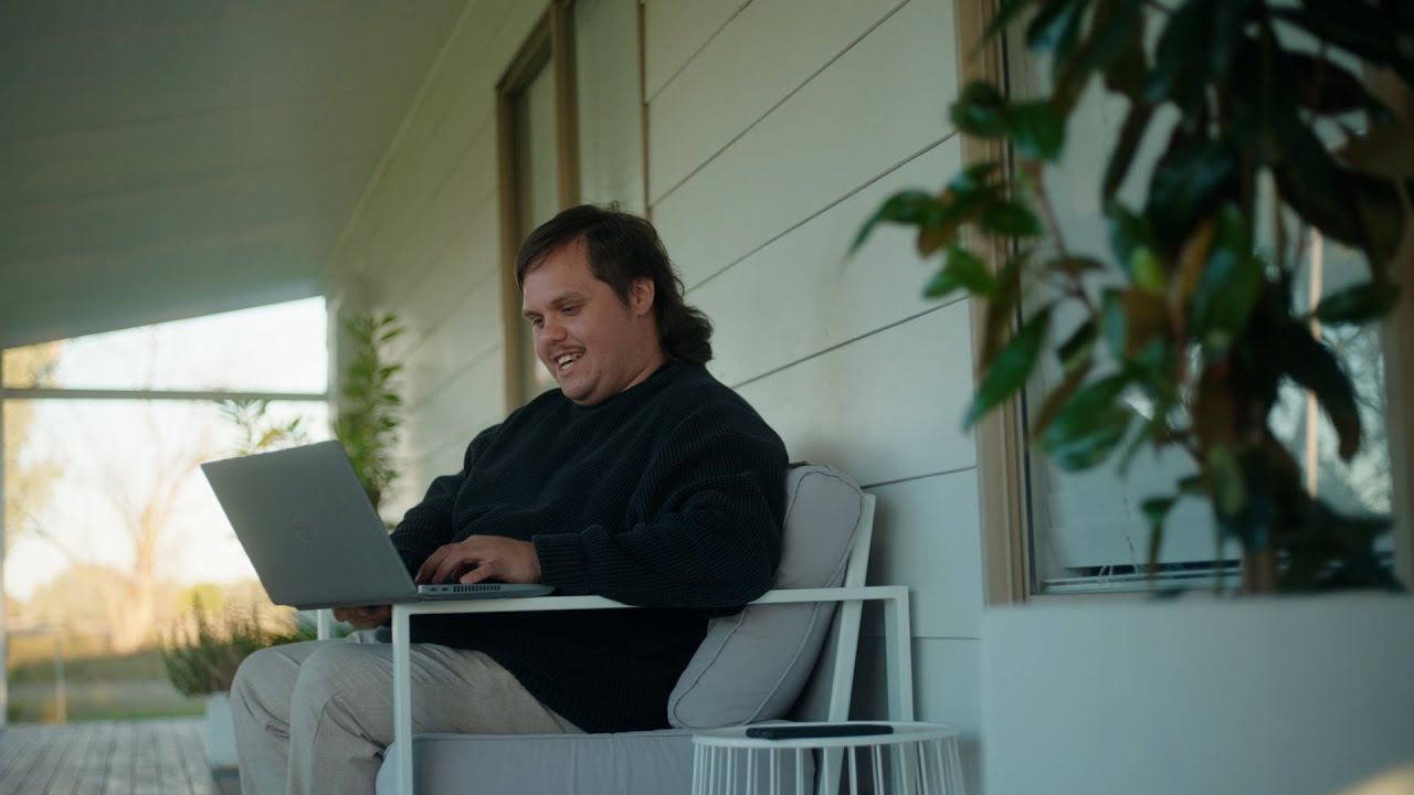 Why Joey studies online with TAFE NSW