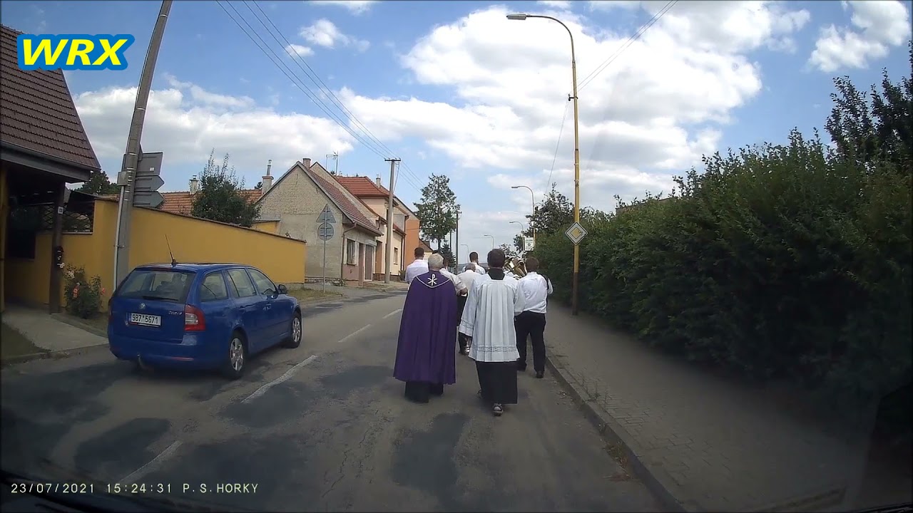 Pohřební doprovod-Hroznová Lhota