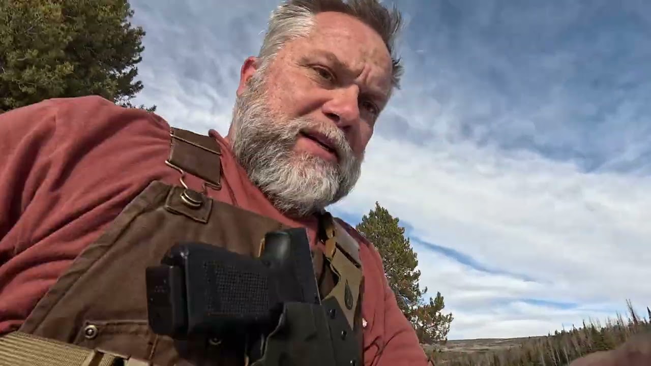 HOT TENT SOLO WINTER CAMPING / SCOUTING OUT A NEW TRAPLINE / SKI-DOO 800 ETEC