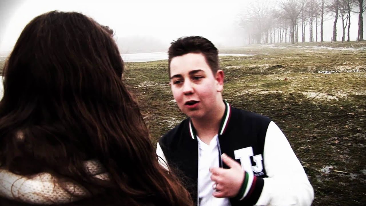 Videoclip Juan Niks - Ik Kijk Omhoog