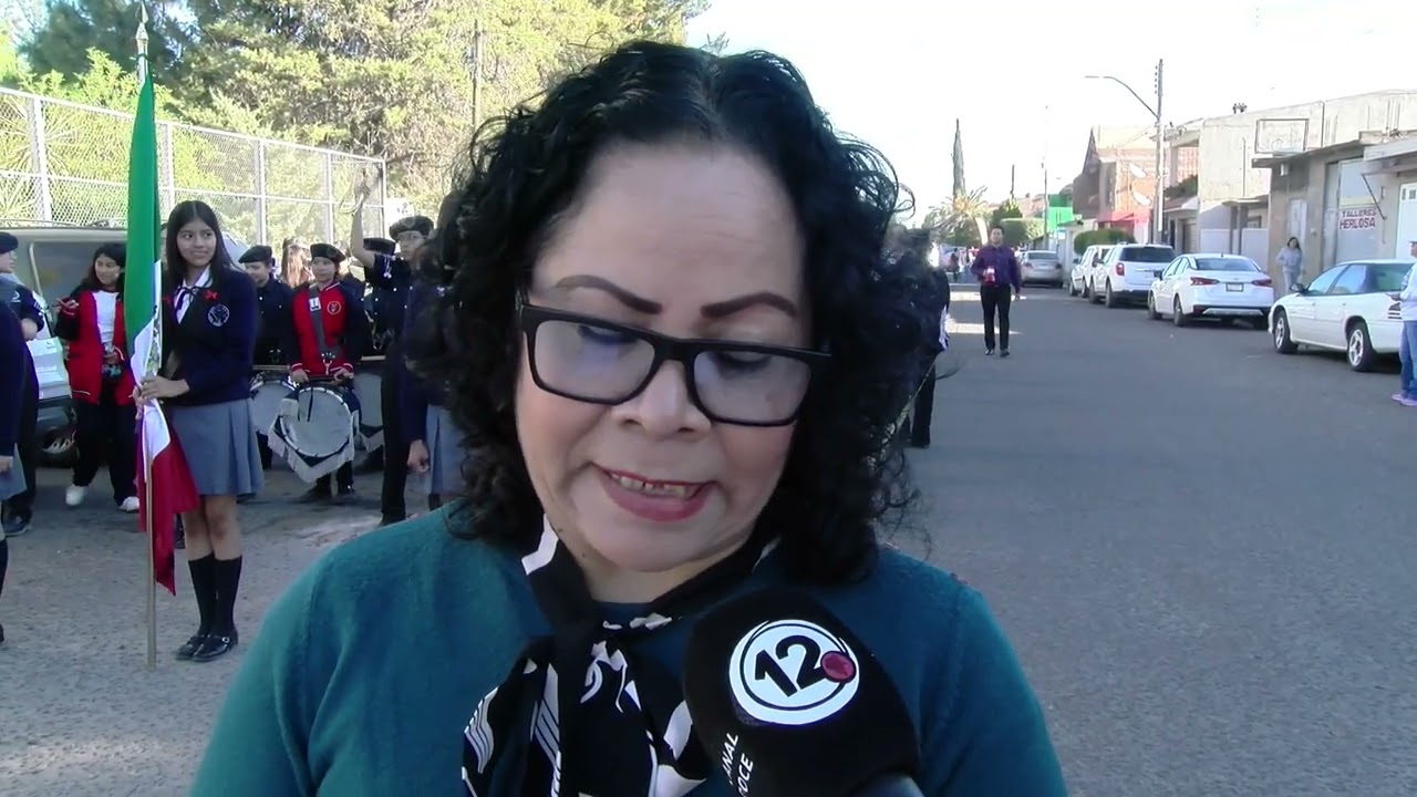 Secundaria #4 marcha en Durango por una vida libre de violencia