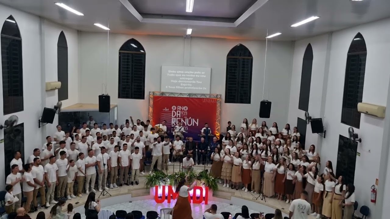 Coral UMADI IVOTI/RS - Medley Unção pelo Ar + Viverei Milagres (Gabi Sampaio + Vanilda Bordieri).