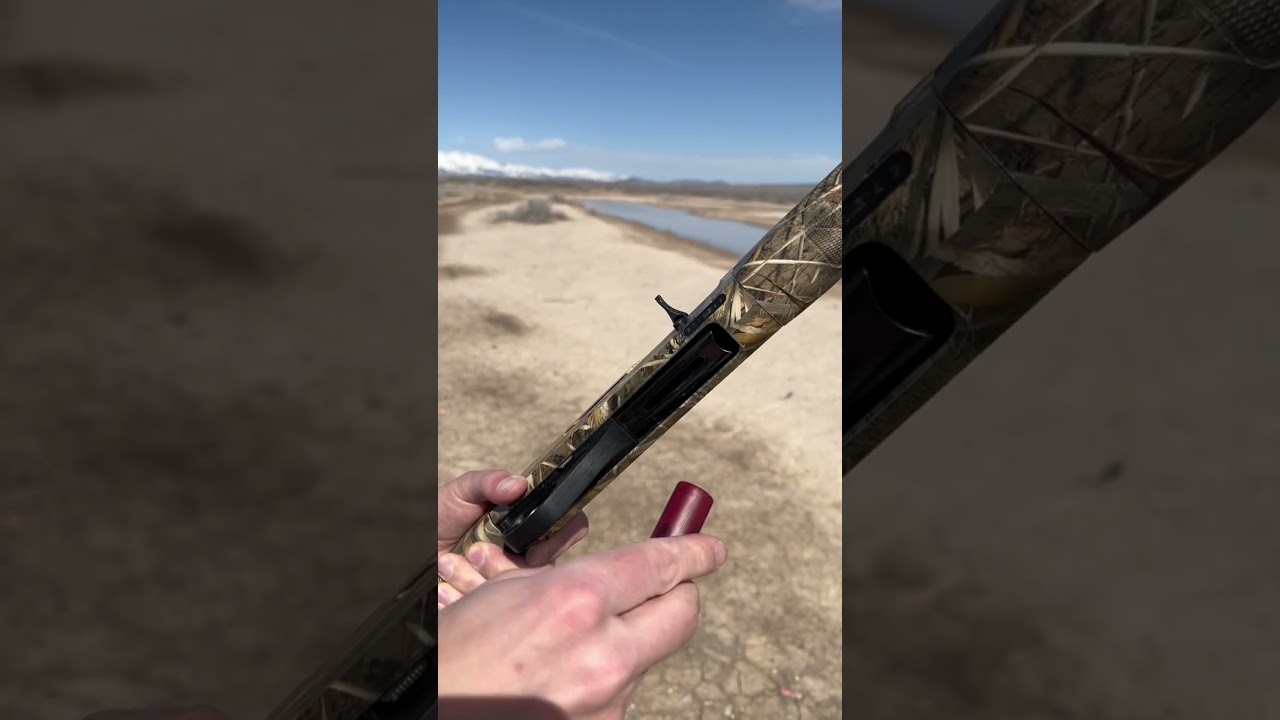 Shooting the best semi-auto budget shotgun ! 