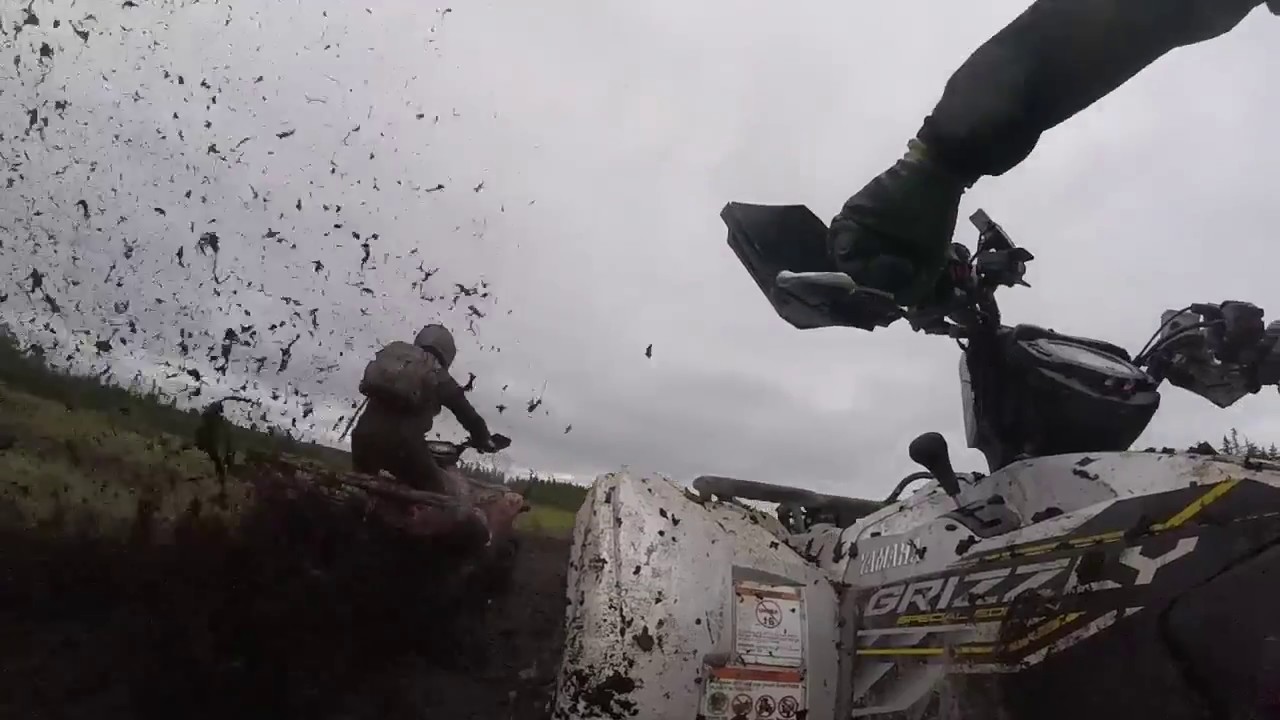 Yamaha Grizzly 700 2017 and Yamaha Grizzly 700 2016 | Mudding fun!