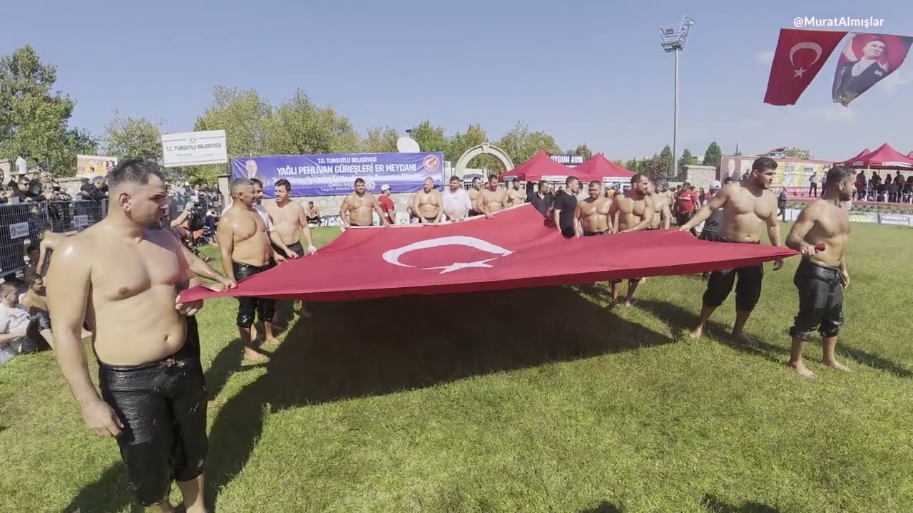 🇹🇷 Türk Bayrağı Selamlama Töreni | Turgutlu Yağlı Pehlivan Güreşleri | 5 Ekim 2025