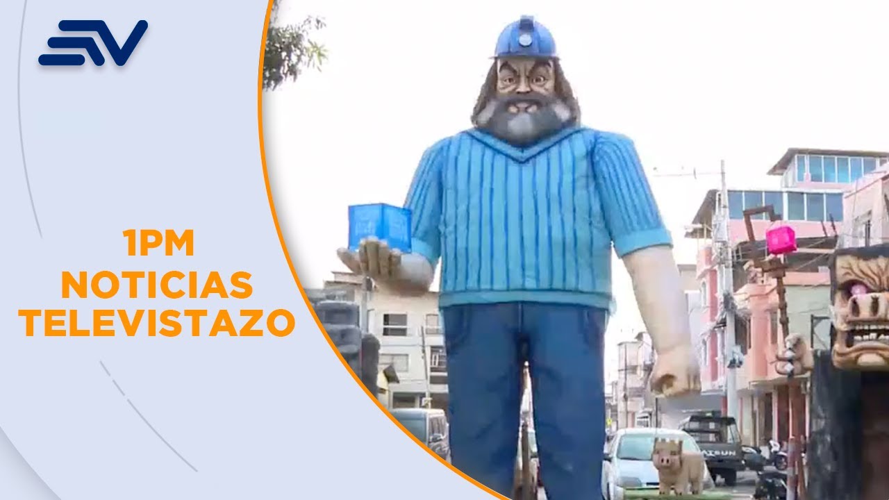 Monigote gigante de Minecraft se levanta en calles del suburbio | Televistazo | Ecuavisa
