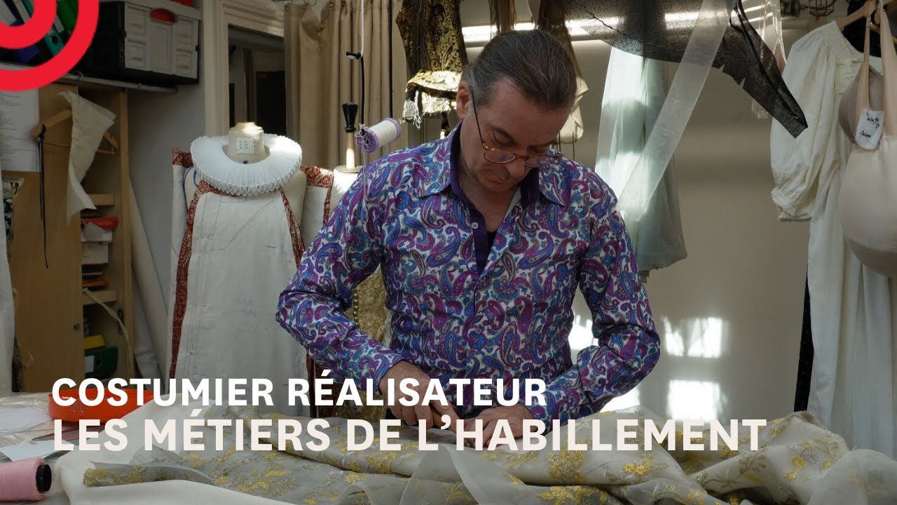 Costumier-réalisateur à la Comédie-Française