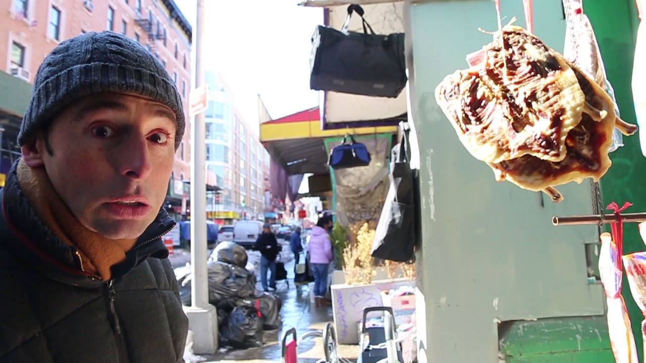 Bruno Oro - Jacobo busca a Chu-Li en Chinatown